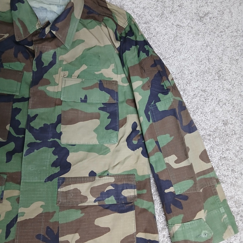 US Military Jacket Mens Medium Short Green Woodland Camo Army Field Jacket - Picture 13 of 16